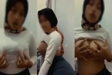 Bokep Hijab Indo Remas Toket Gede Memek Basah poster