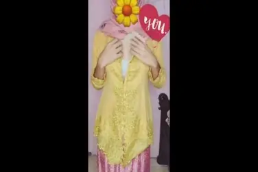 Ukhti Kebaya Hijab Pink Live Menggoda Pamer Viral poster